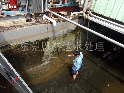 工业冷却水池清洗